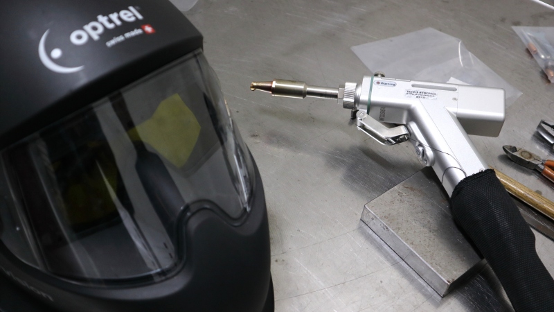 ハンドタイプのファイバーレーザー溶接機